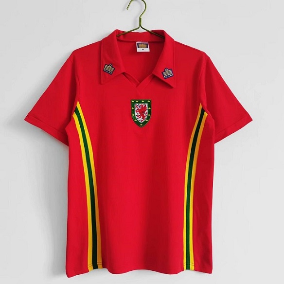 AAA Quality Wales 76/79 Home Soccer Jersey